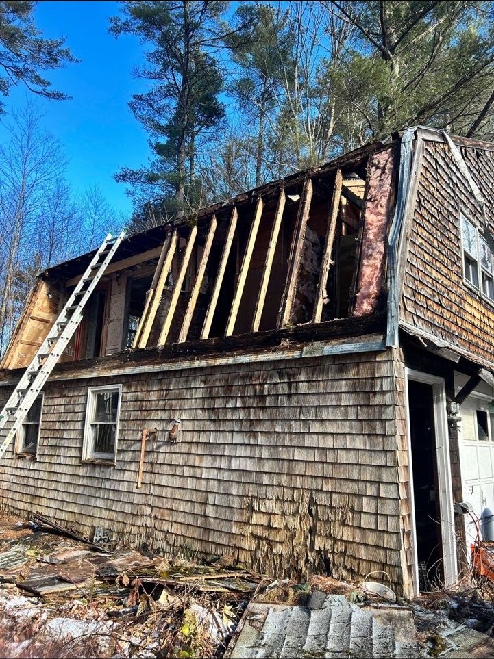 Roof framing during replacement